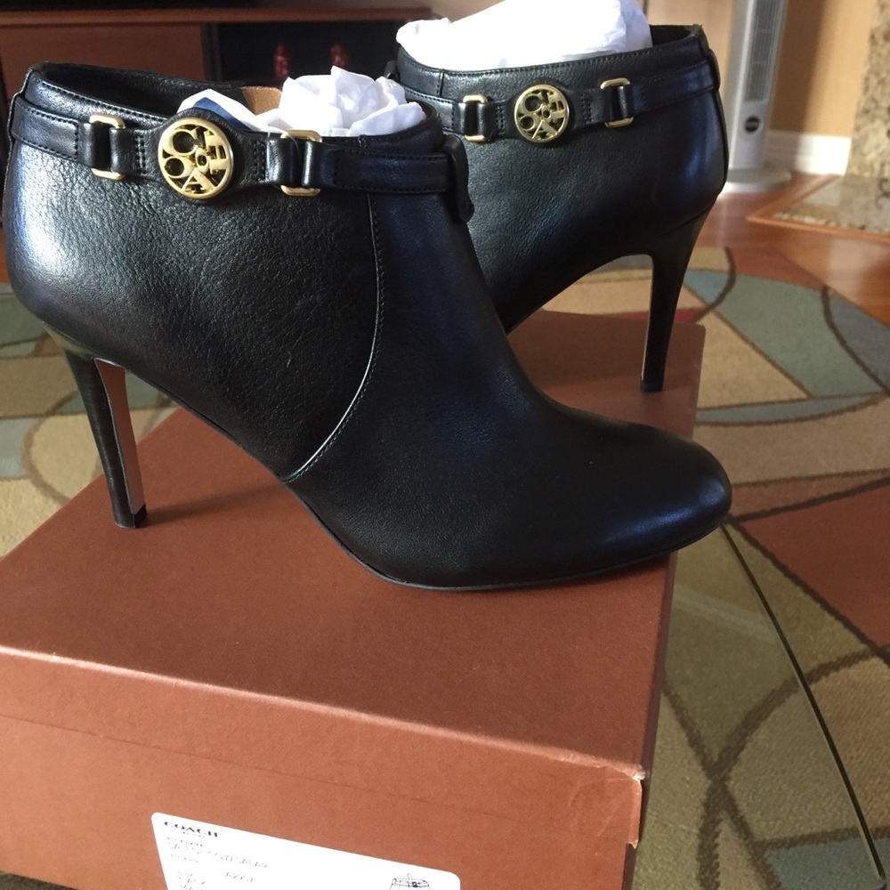 Women booties